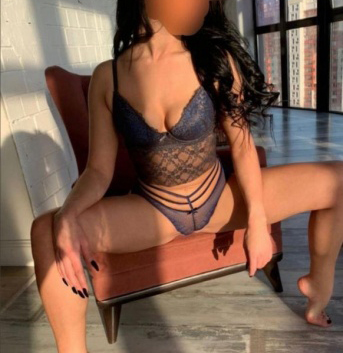 Карина, Проститутка