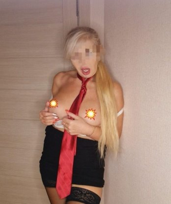 Кира, Проститутка